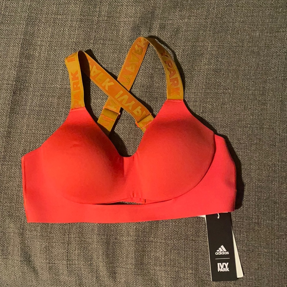 NWT Beyoncé  Adidas Ivy Park Sports Bra